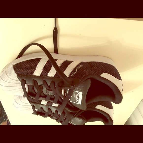 Adidas superstars - Picture 1 of 3
